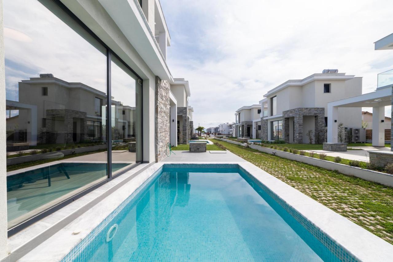 Thalassa & Thalassa Prive Residential Complex Ofrínion Exterior foto